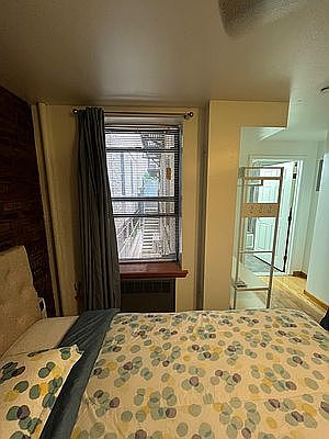 3rd image of 140 E 31st St #16