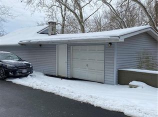 221 Aullwood Rd, Dayton, OH 45414