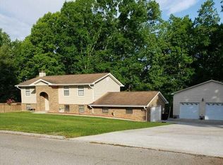 145 Van Stowe Rd, Harriman, TN 37748