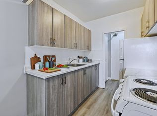 Seville Apartments, Hamilton, ON L9A 1R7