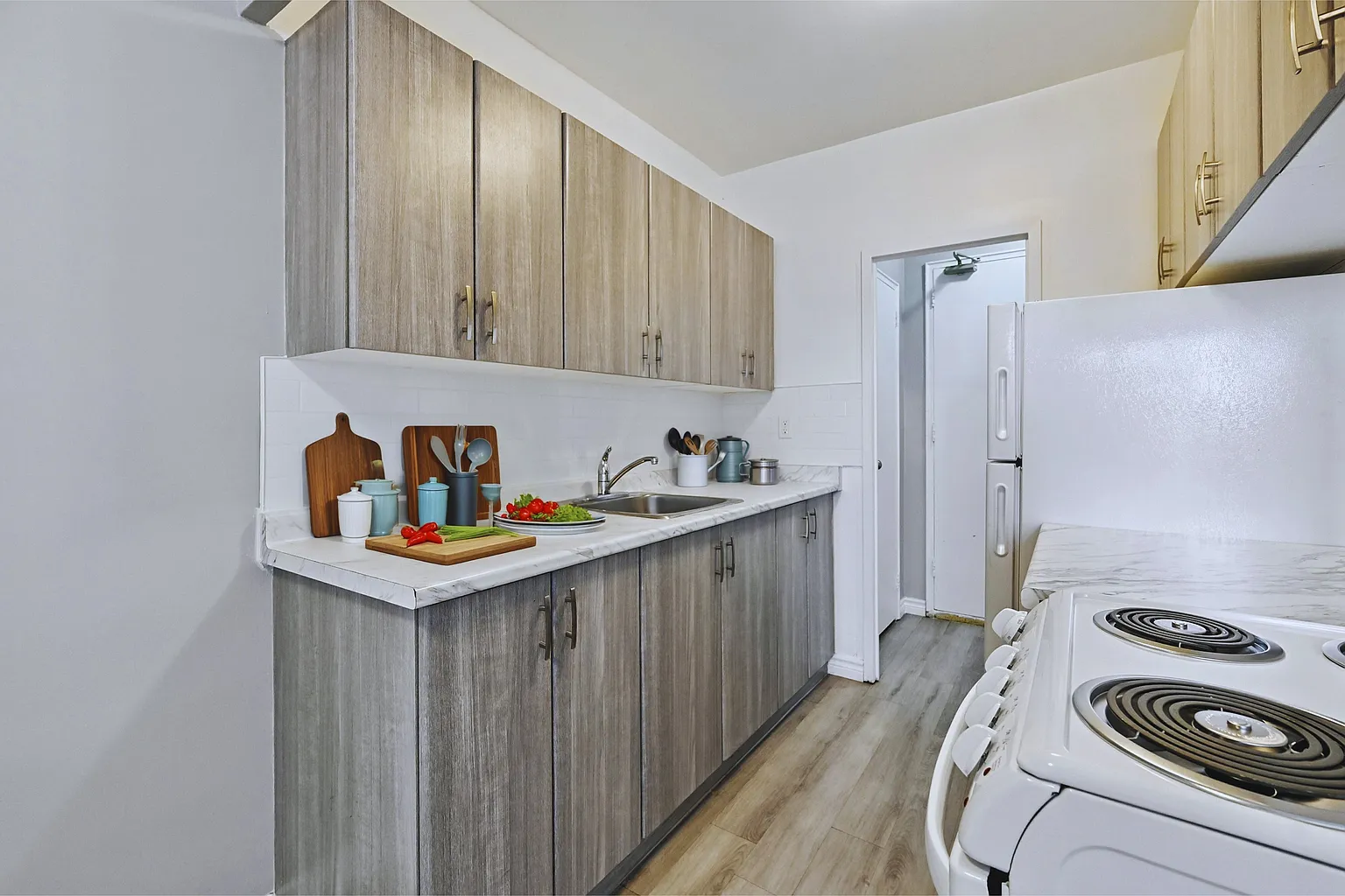 45 Fennell Ave E #1515973 photo 1