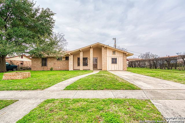 1st image of 2019 Leesburg St