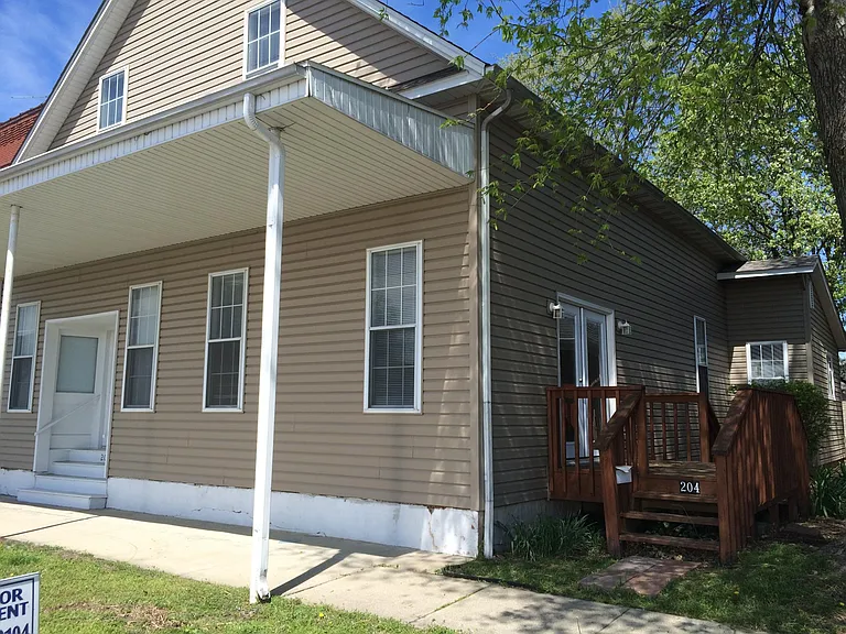 204 E Hanover St — Photo 17