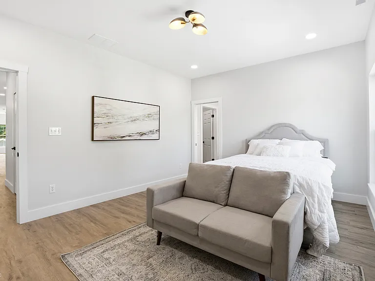 4623 Rookwood Ave — Photo 38