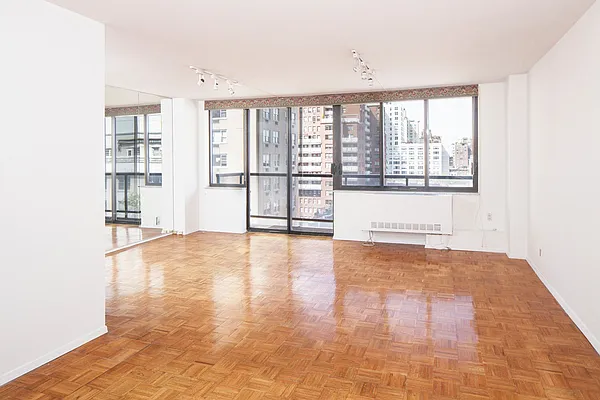 Sold by Stribling | media 10