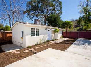 9651 Sunland Pl, Sunland, CA 91040