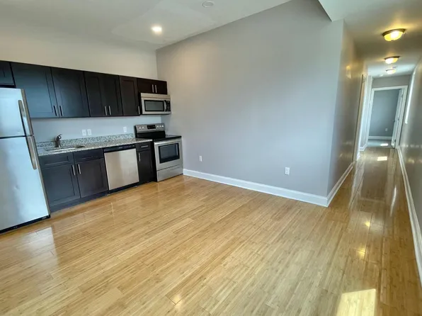 4111 Ludlow St #3R, Philadelphia, PA 19104
