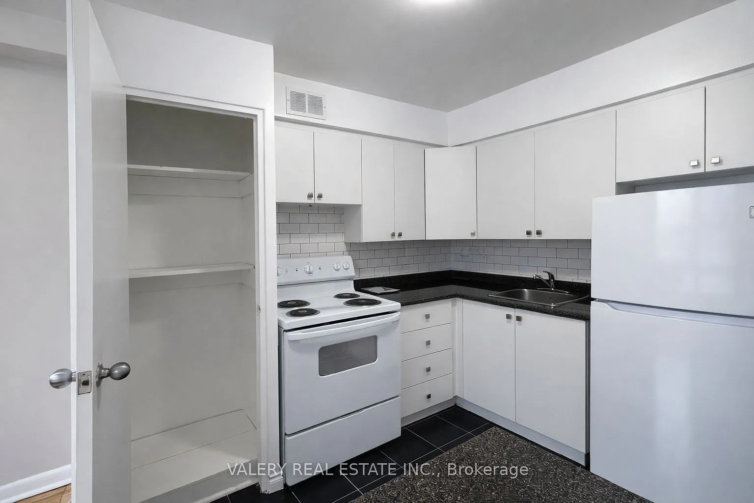 1 bed, $1,895 — Photo 2