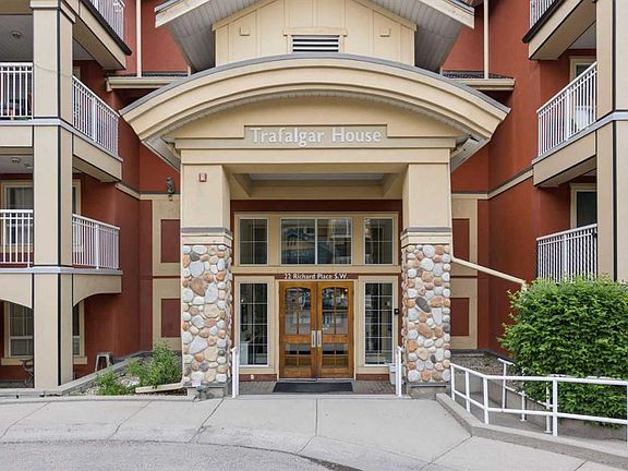 4th image of 22 NE Richard Pl SW #341