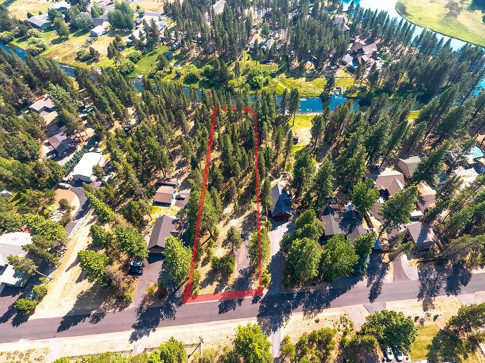 1st image of 17195 Blue Heron Dr