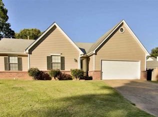 2732 Van Hersh Dr, Memphis, TN 38133