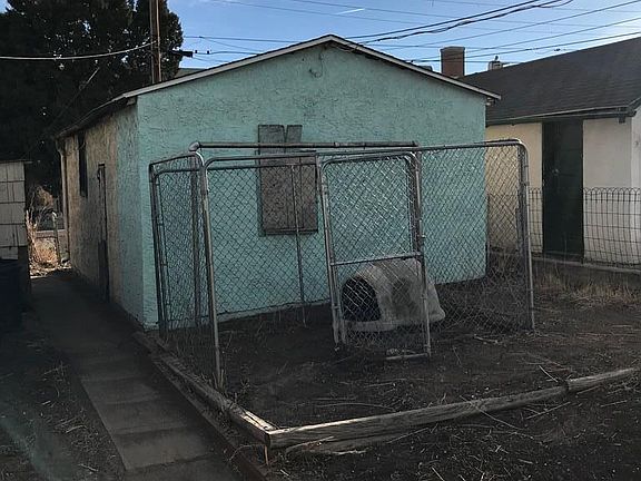3rd image of 902 E Abriendo Ave