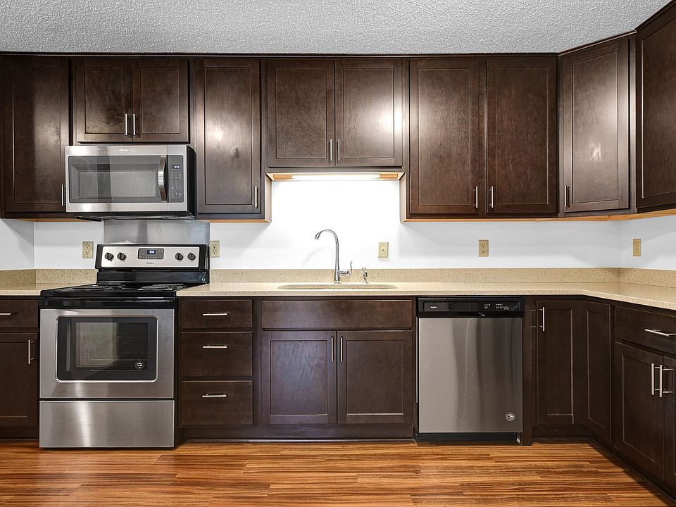 1st image of 5200 Lincoln Dr #140