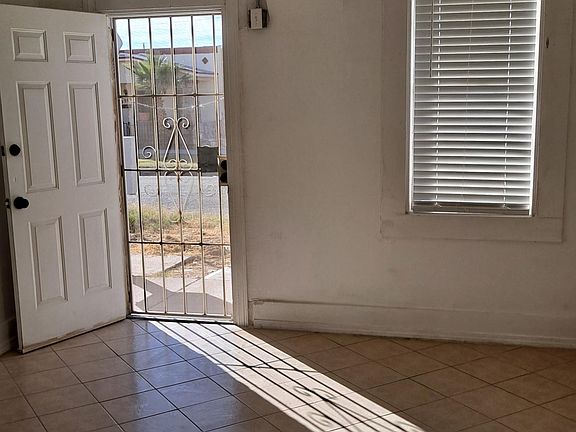 3rd image of 3505 Pera Ave #4