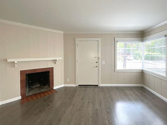 3rd image of 2331 Oberlin St #2341