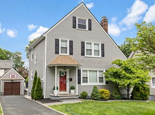 10 McBride Ave, White Plains, NY