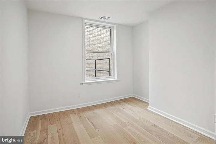 2014 Connecticut Ave NW #2 — Photo 12