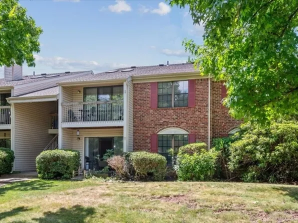 82 Crabapple Lane, Franklin Twp., NJ 08823