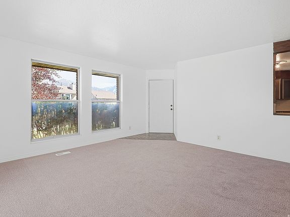 4th image of 6082 S Main St