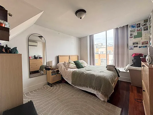 Bedroom, photo 6