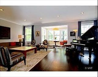 3rd image of 432 W Oakdale Ave APT 3