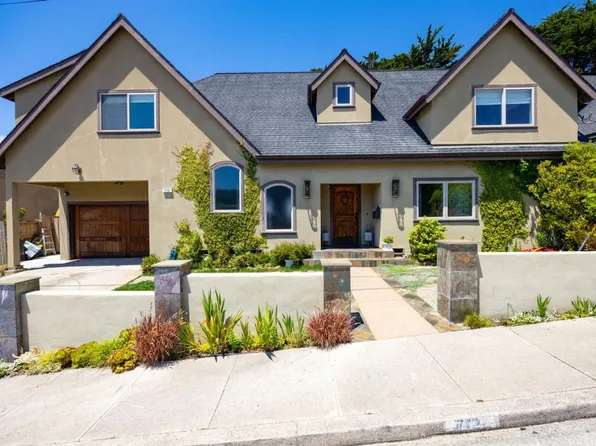 712 Corona Dr, Pacifica, CA 94044
