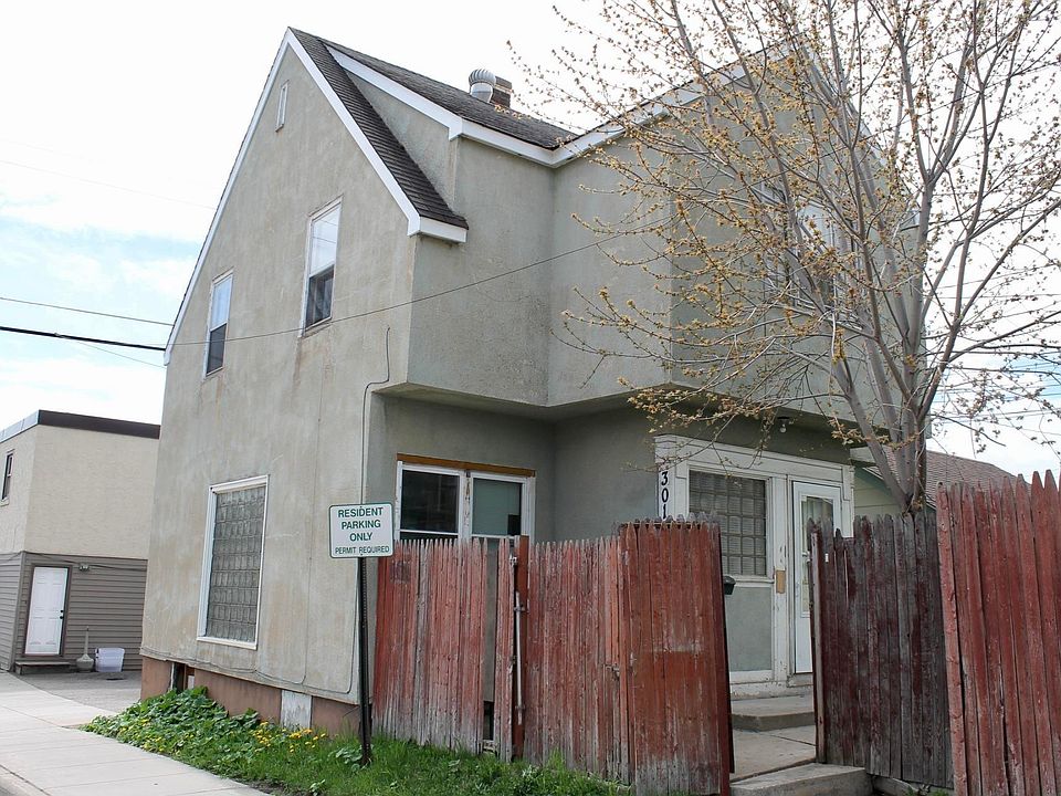 2nd image of 202 2nd St S