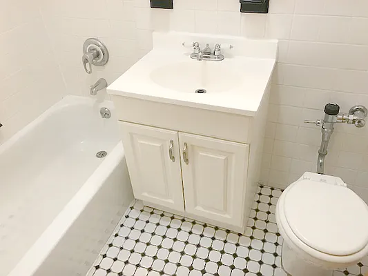 Rented by AJ Clarke | media 10