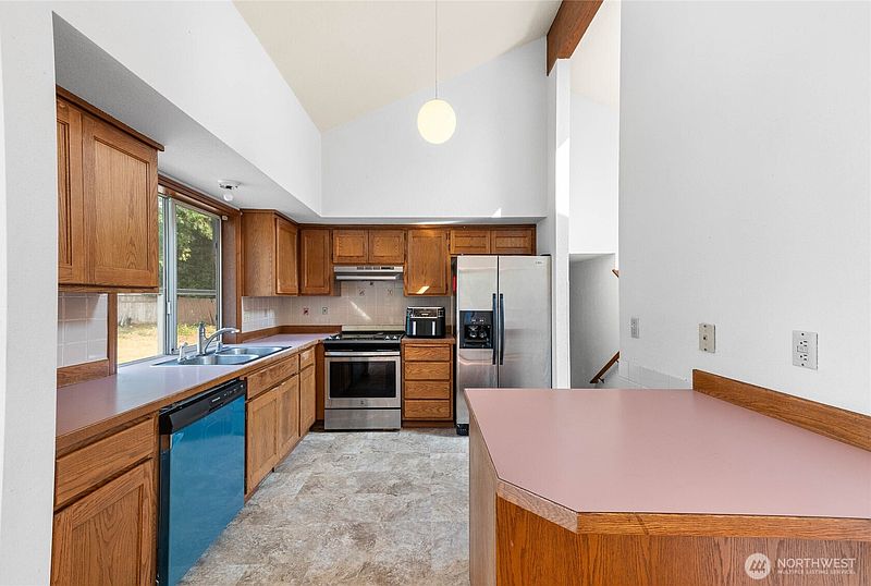 4th image of 4432 29th Avenue SE