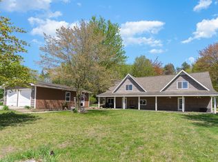 4318 N Eastman Rd, Midland, MI 48642