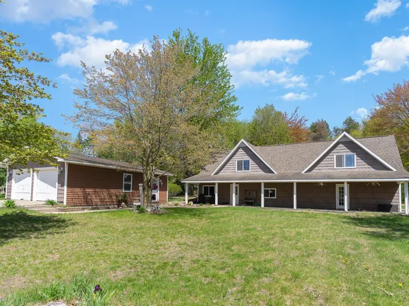 4318 N Eastman Rd, Midland, MI 48642