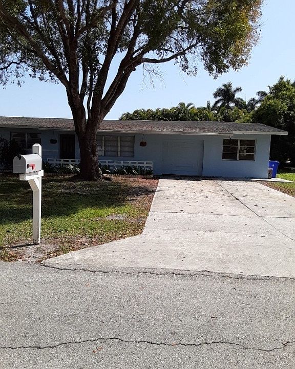 1st image of 1242 Carlene Ave