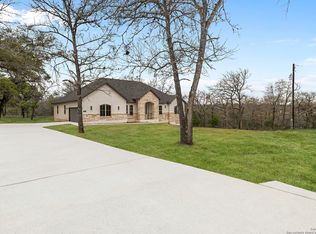 241 Timber Pl, La Vernia, TX 78121