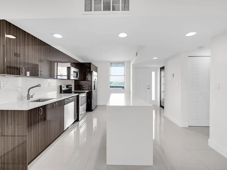 2768 Carambola Cir S #501 — Photo 8