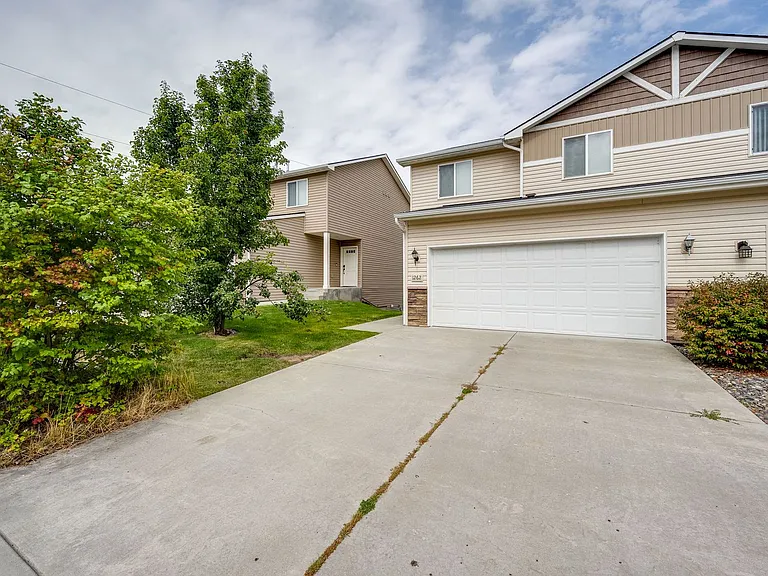 1262 SW Selway Ln — Photo 2