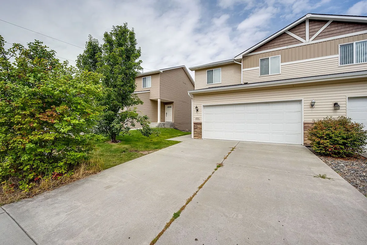 Building Photo - 1262 SW Selway Ln