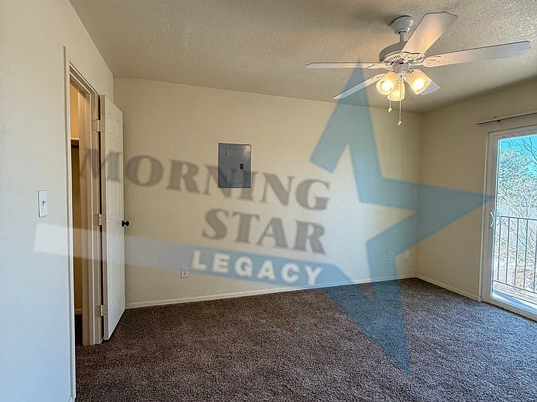 Spacious 2 bedroom floor plans! — Photo 11