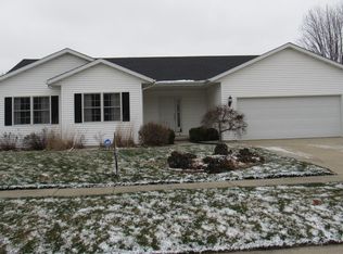 562 Lauren Ln, Forsyth, IL 62535