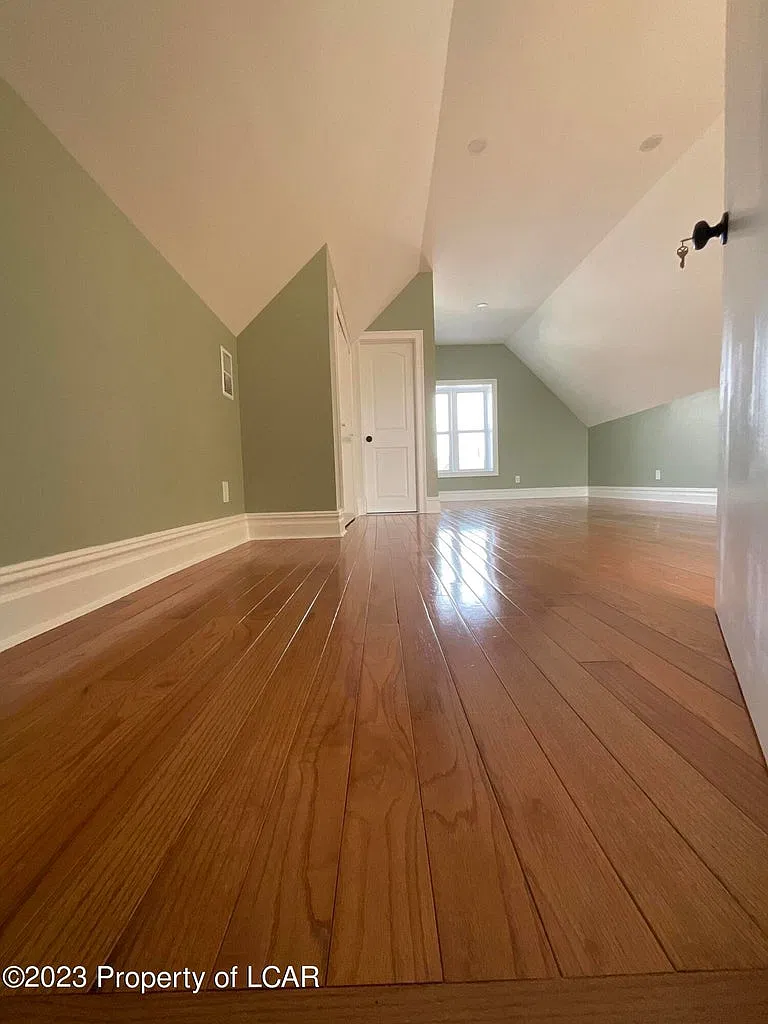 3 bed, 1341 sqft, $1,700 — Photo 1