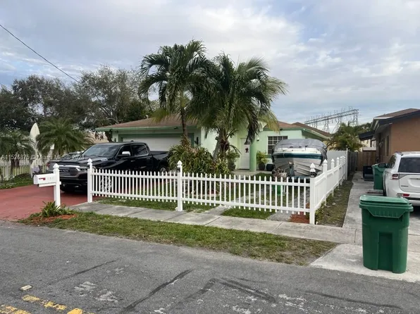 508 NW 3rd Ter, Dania, FL 33004