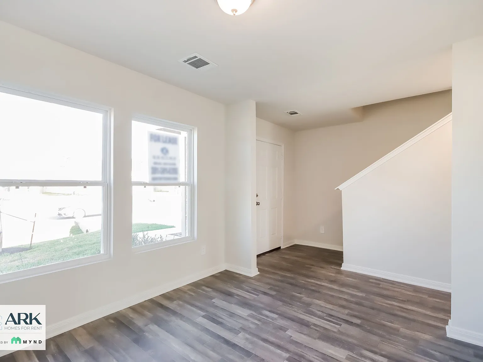 5 bed, 3.0 bath, 2217 sqft, $2,058 — Photo 2