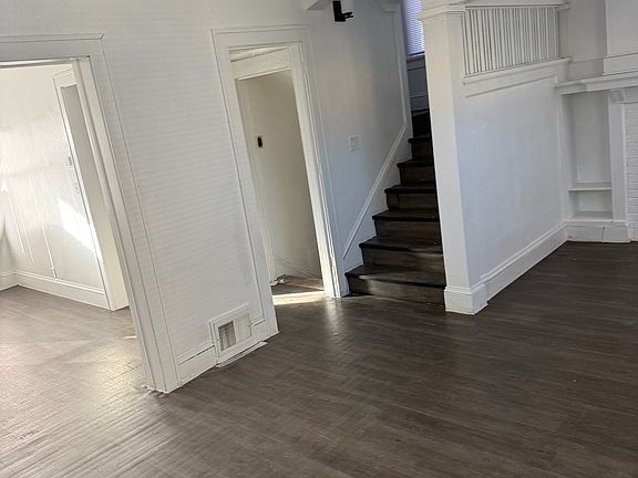 2nd image of 509 14th St SE #1