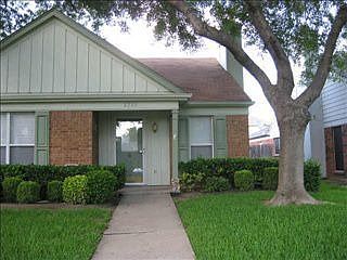 1st image of 2326 Forestbrook Dr