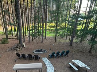 17335 Timber Dunes Dr, Grand Haven, MI 49417