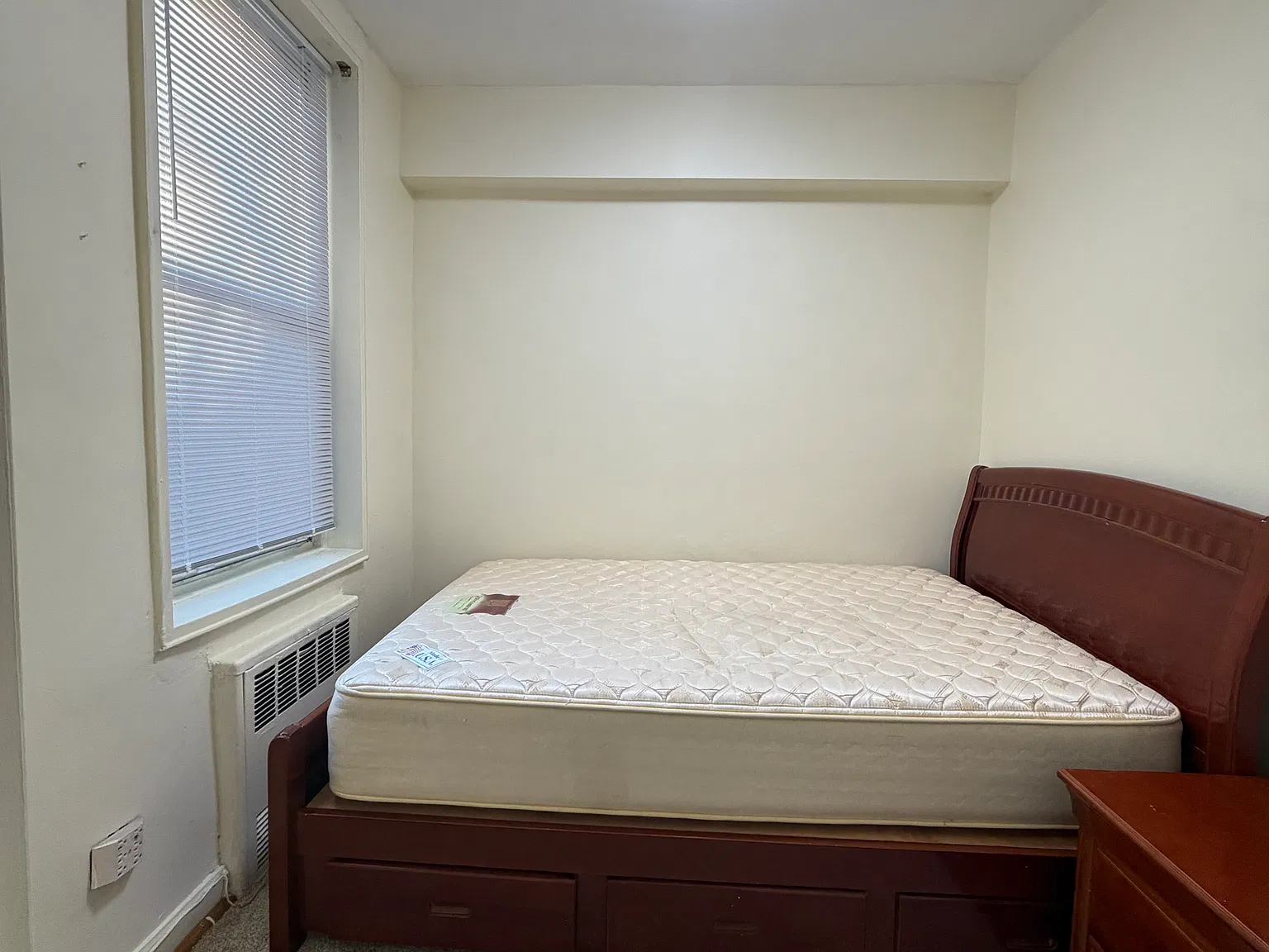 1 bed, 900 sqft, $2,000 — Photo 2