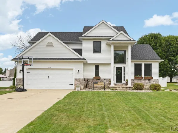 1604 Wind Dancer Trl, Tecumseh, MI 49286