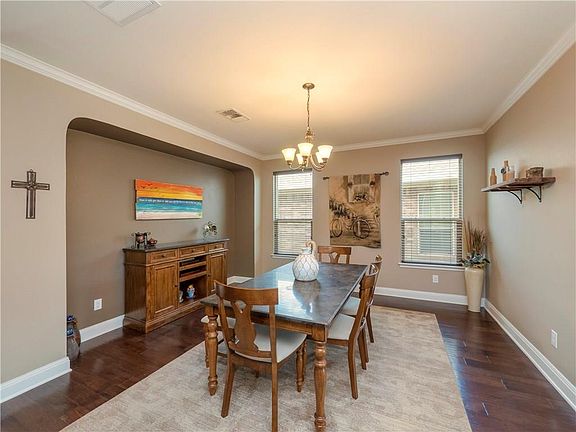 5th image of 1416 Bovina Dr