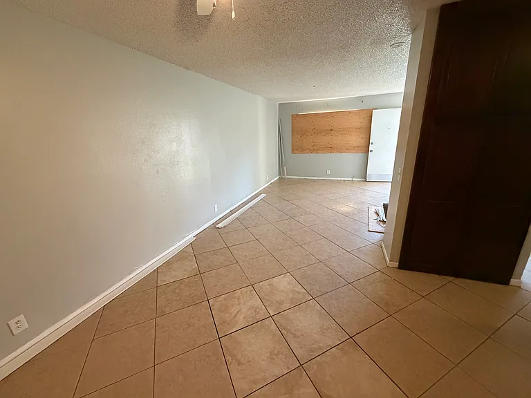 369 N Eucalyptus Ave #31 — Photo 4