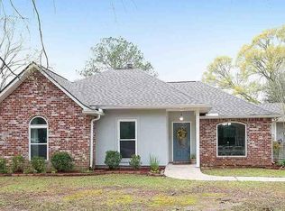28897 Brett Dr, Walker, LA 70785