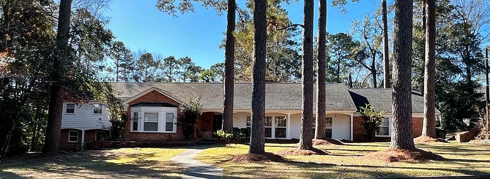 1st image of 1205 Maple Ln